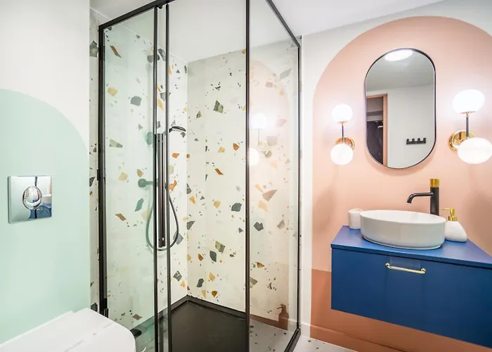 Elegant Old Town Parking By #hoomvi * فروتسواف